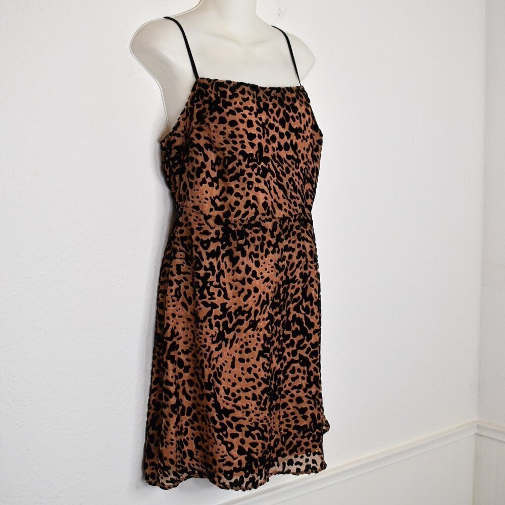 Lush Leopard Dress Sz L Crushed Velvet Animal Print Neutral - Picture 3 of 16